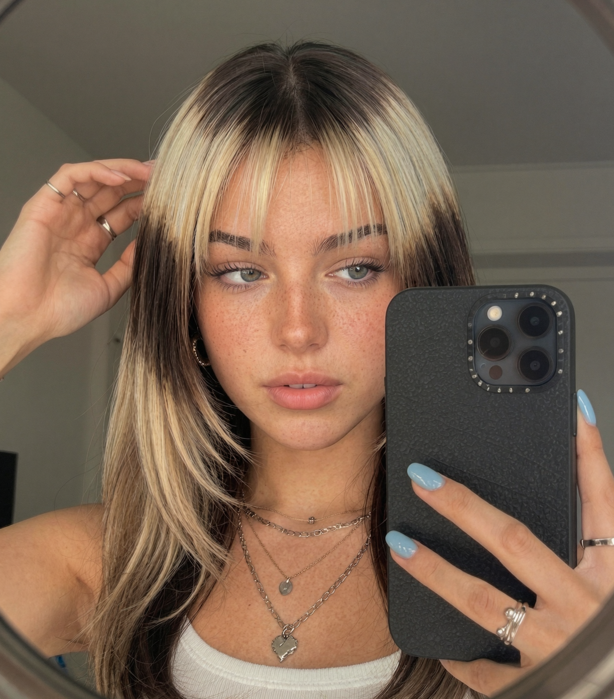 Luna Skye